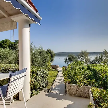 Del Sole Appartement Nerezine